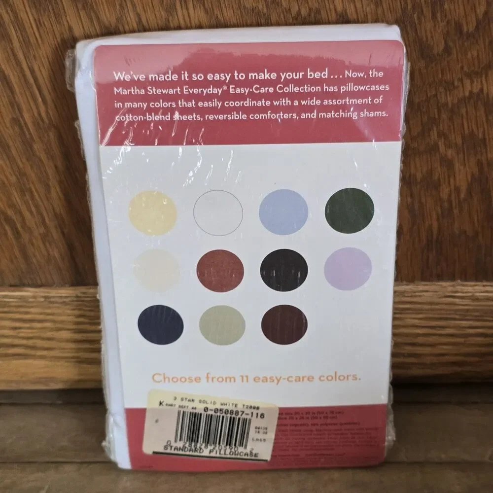 MARTHA STEWART White Two Standard Pillowcases 200 Thread Count Cotton Blend New